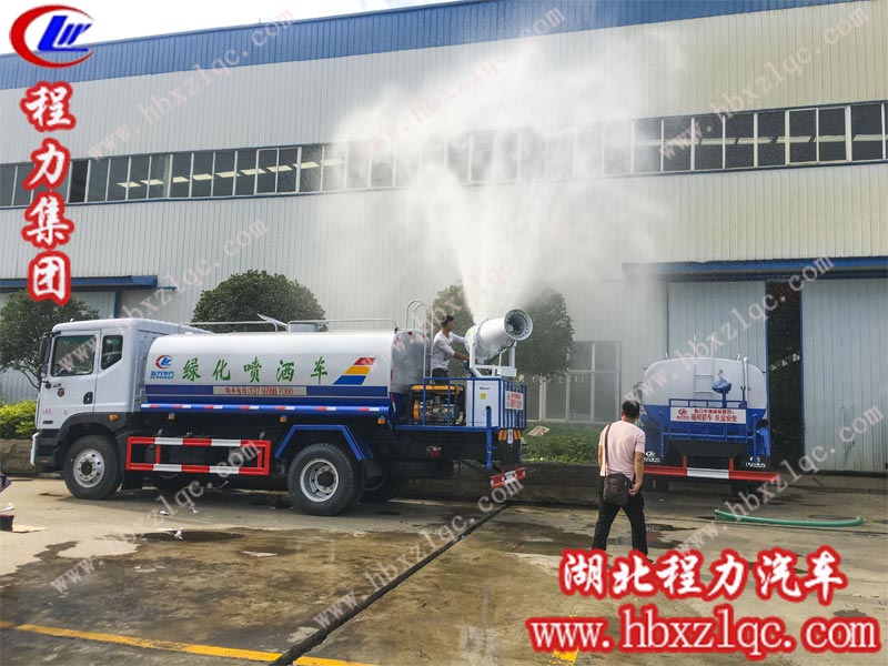 程力東風(fēng)D9灑水車(chē)-這個(gè)夏天值得入手！