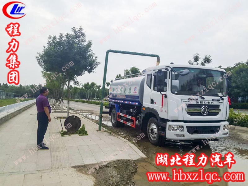牛氣沖天，好品質(zhì)經(jīng)得起時(shí)間的考驗(yàn)！老客戶再次回購程力集團(tuán)灑水車！