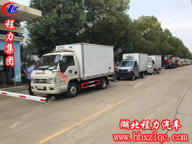 2019/10/08 西昌涼山高總在湖北程力集團(tuán)訂購了三臺藍(lán)牌冷藏車，單號80107/80109