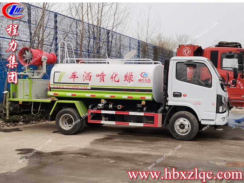河北石家莊老客戶再次購買程力集團(tuán)東風(fēng)小多利卡灑水車，已順利交車