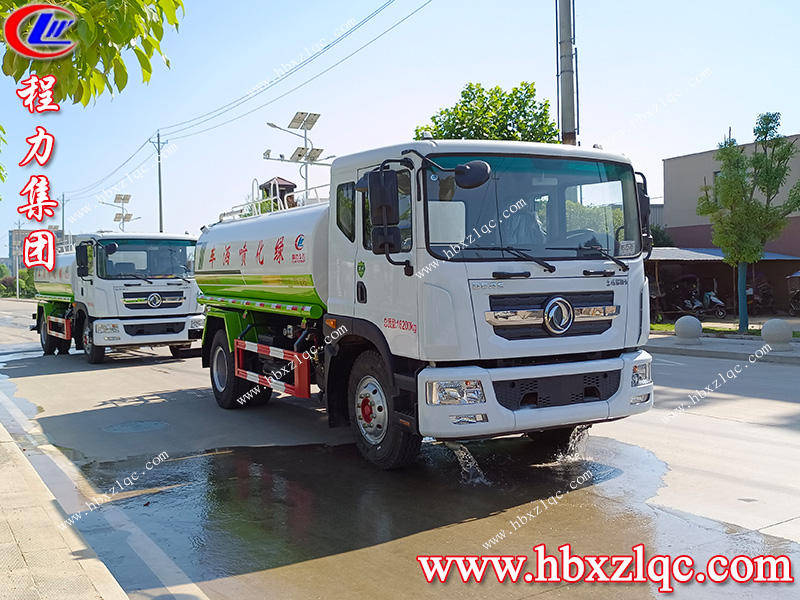 程力集團東風(fēng)D9灑水車發(fā)車前往內(nèi)蒙古通遼市，為內(nèi)蒙抗旱救災(zāi)盡一份力！