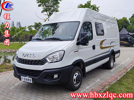 湖北程力牌依維柯歐勝B型房車，帶你領(lǐng)略不一樣的旅行樂趣